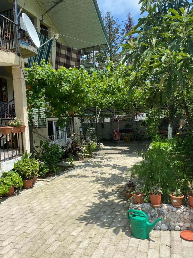 Guest House Mari يوريكي المظهر الخارجي الصورة