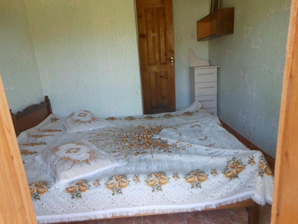 Guest House Mari يوريكي المظهر الخارجي الصورة
