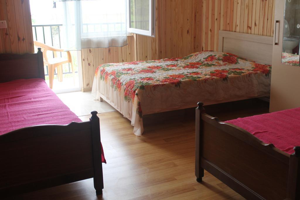 Guest House Mari يوريكي المظهر الخارجي الصورة